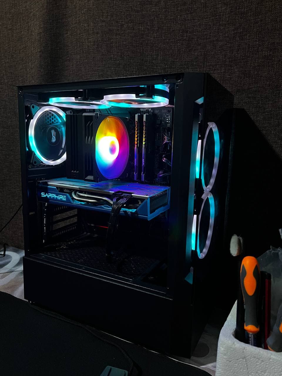 Игровой ПК на i5-9400F и RX 590